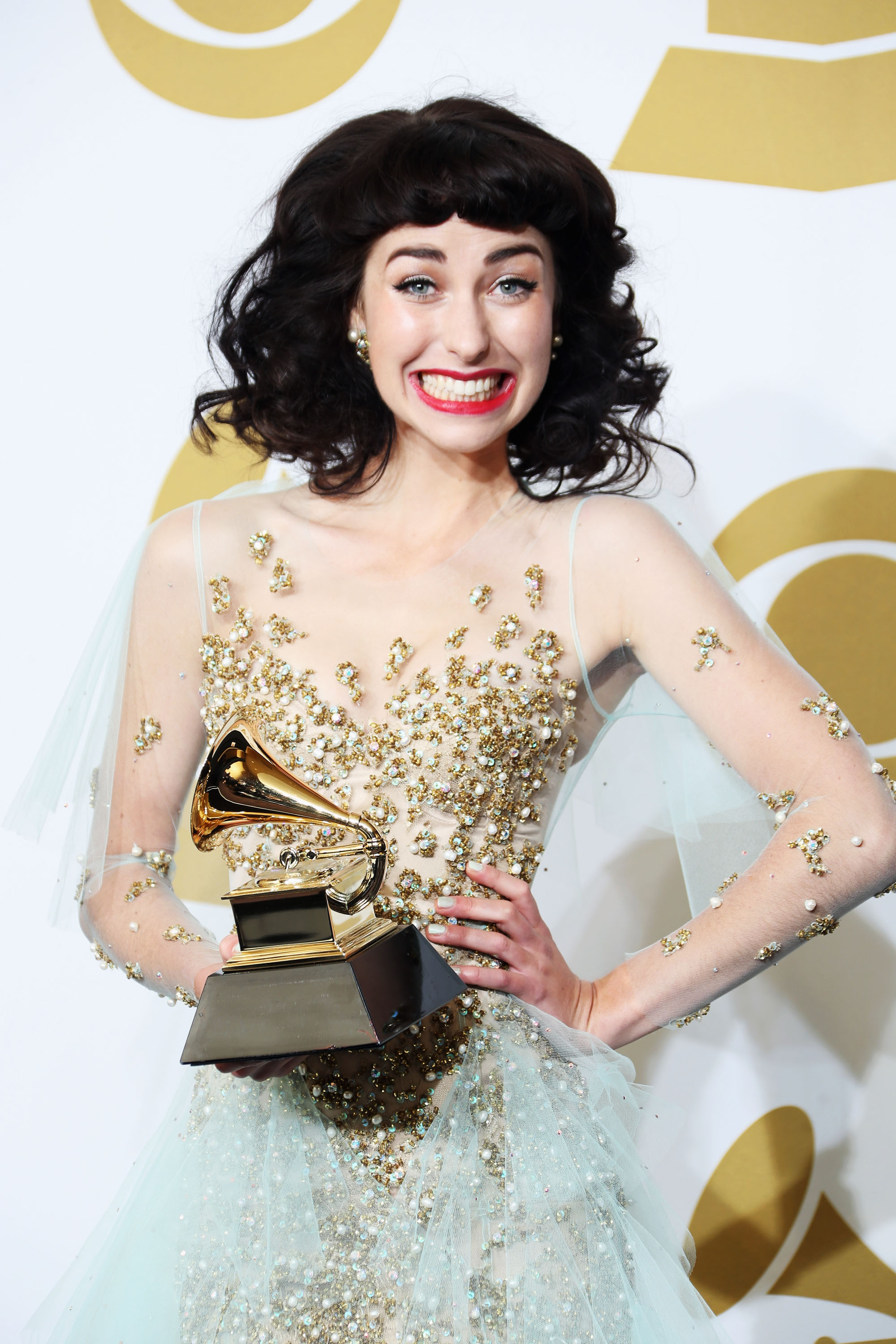 Grammy Awards Cracktacularly Played Kimbra Go Fug Yourself Because