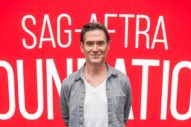 billy crudup also dresses way, way down