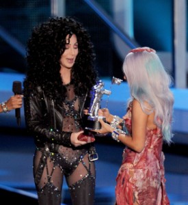 VMAs Fug Carpet/Weirdly Entertaining Played Lady Gaga/Cher