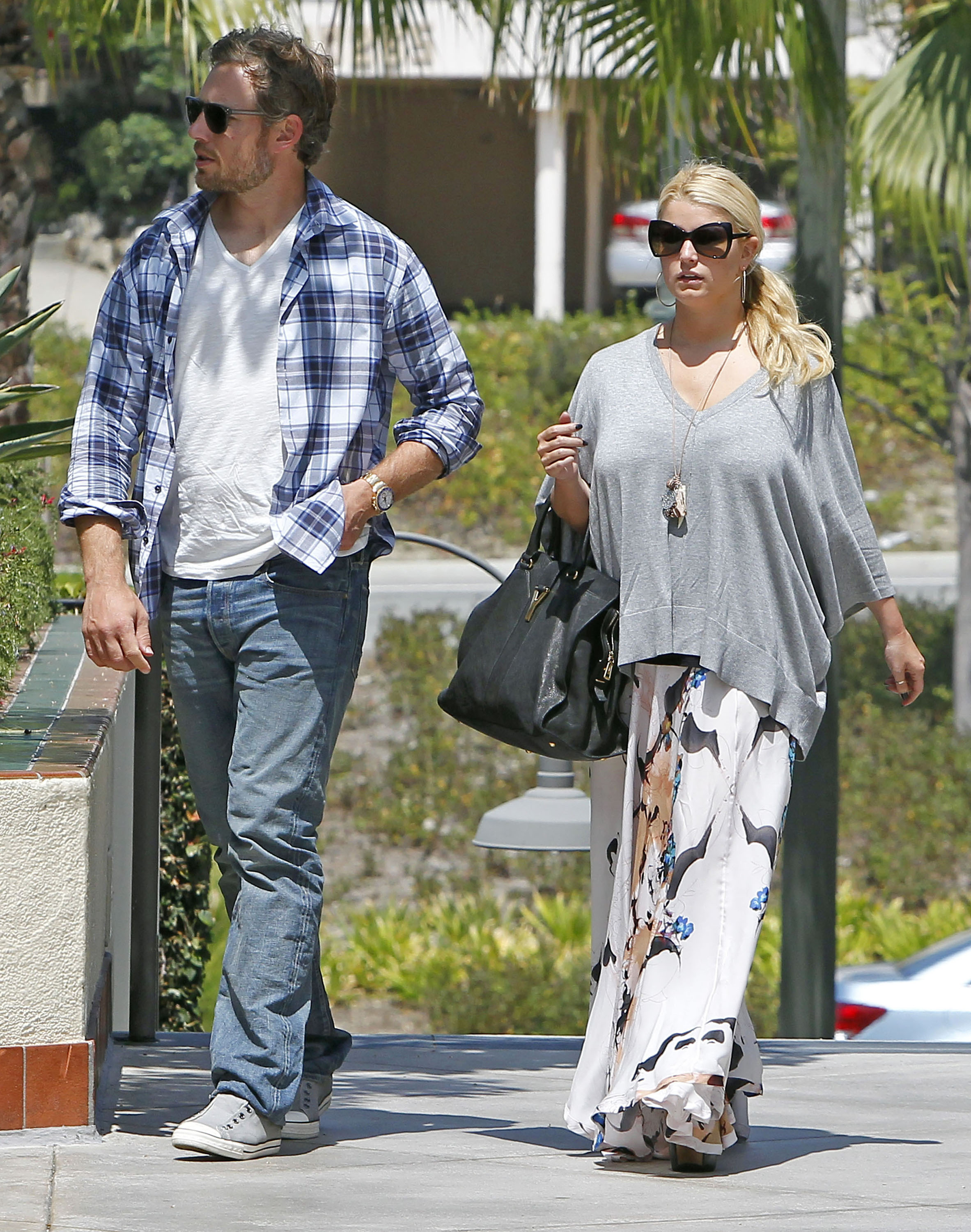 EXCLUSIVE: Jessica Simpson And Eric Johnson Out For Lunch And A Movie