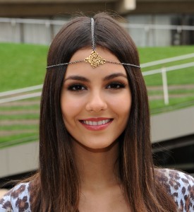 Who Fugged It More: Victoria Justice or Kourtney Kardashian
