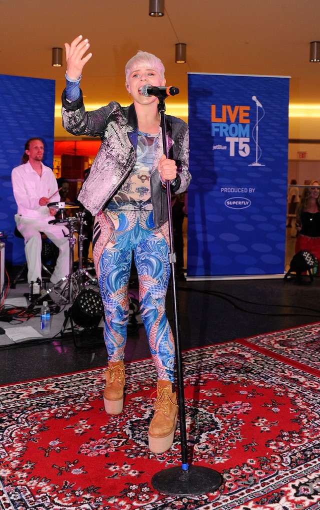 JetBlue's Live From T5 Concert Series Presents Robyn