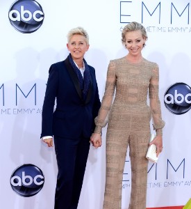 Emmy Awards Fug Carpet: Portia de Rossi