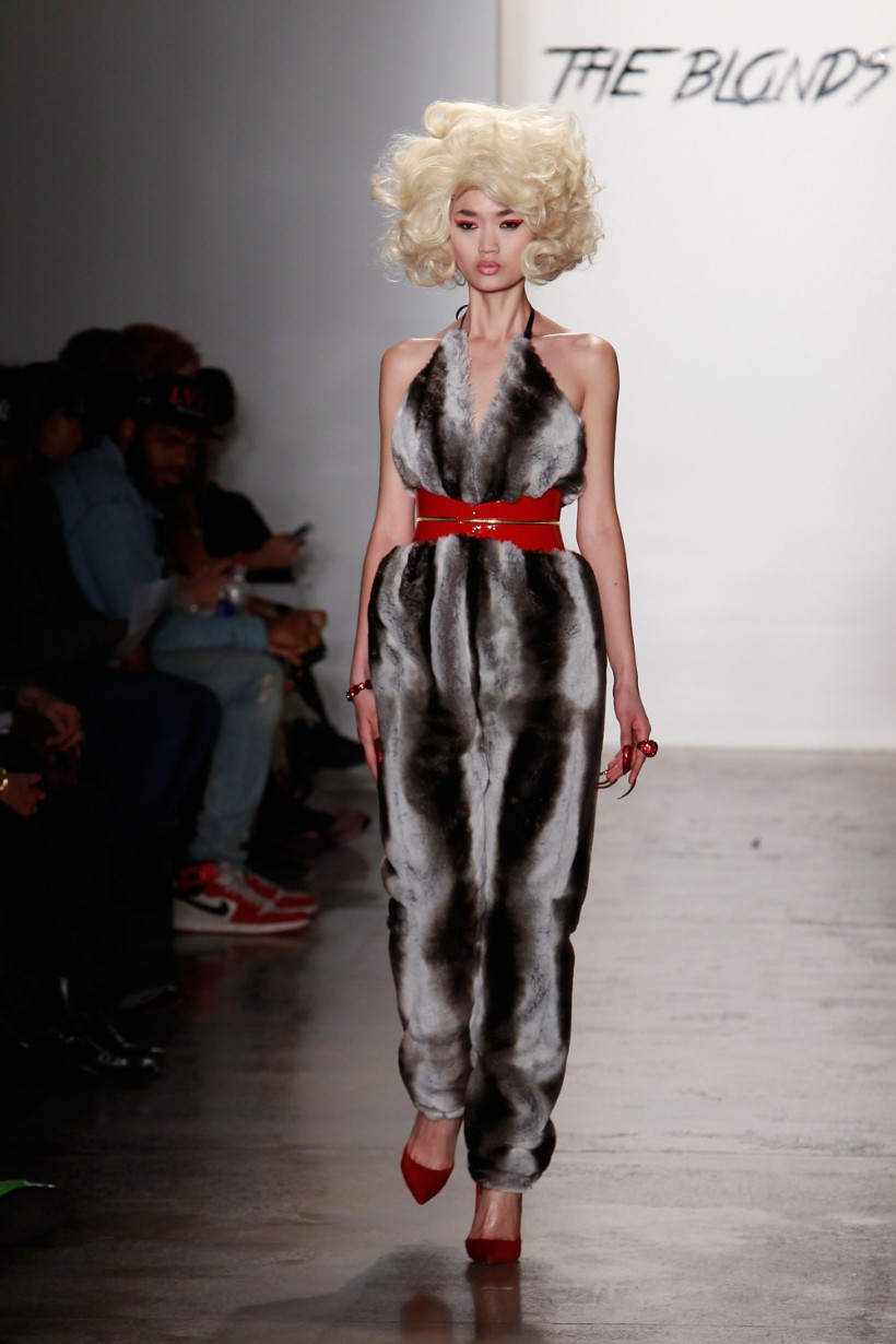 Saw north coming west poses cr fashionbook Faults Great we make to our hair