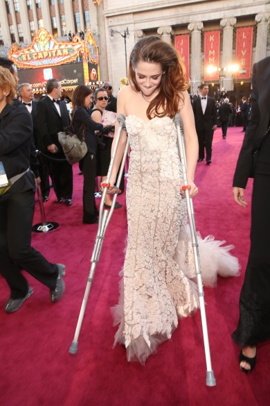 Oscars Fug Carpet: Kristen Stewart