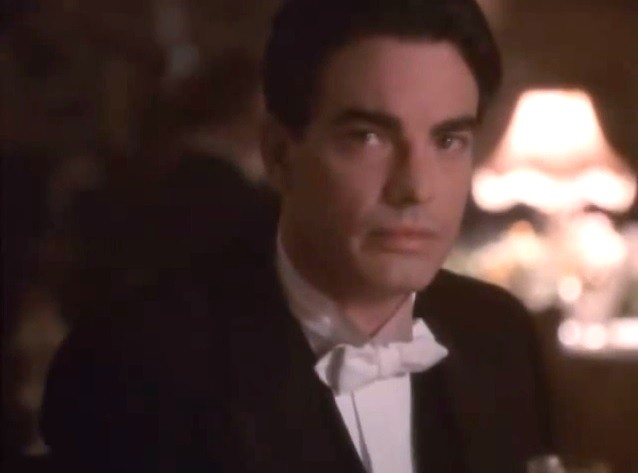 Peter Gallagher in TV's 