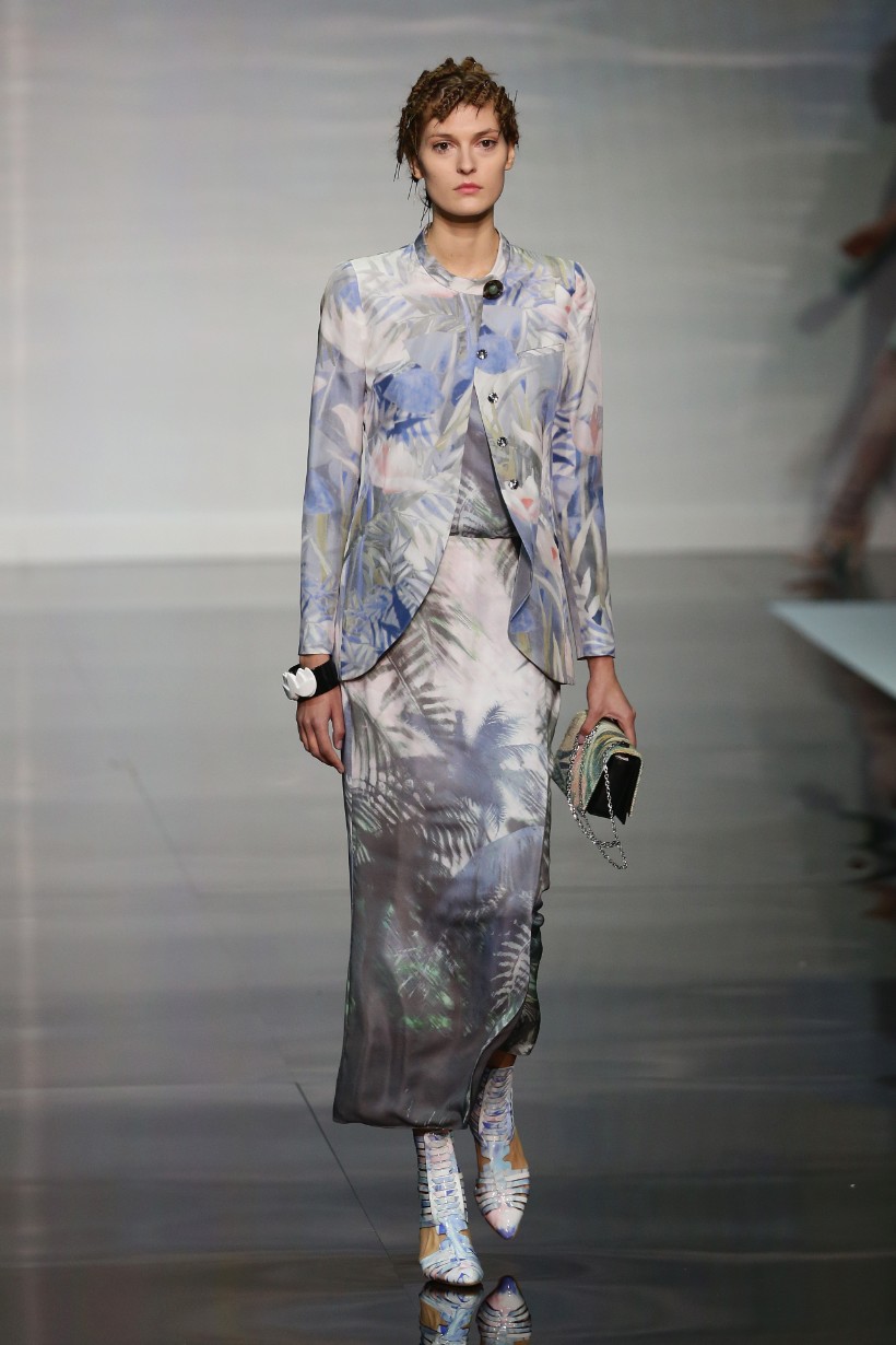 Emporio Armani - 2013 Spring Summer - Womenswear Collection 