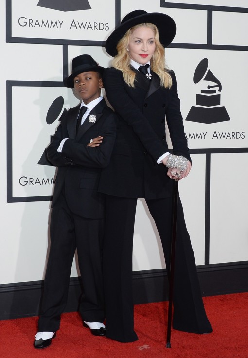 Grammy Awards Whatever Carpet: Madonna (With Bonus Queen Latifah Goodness)