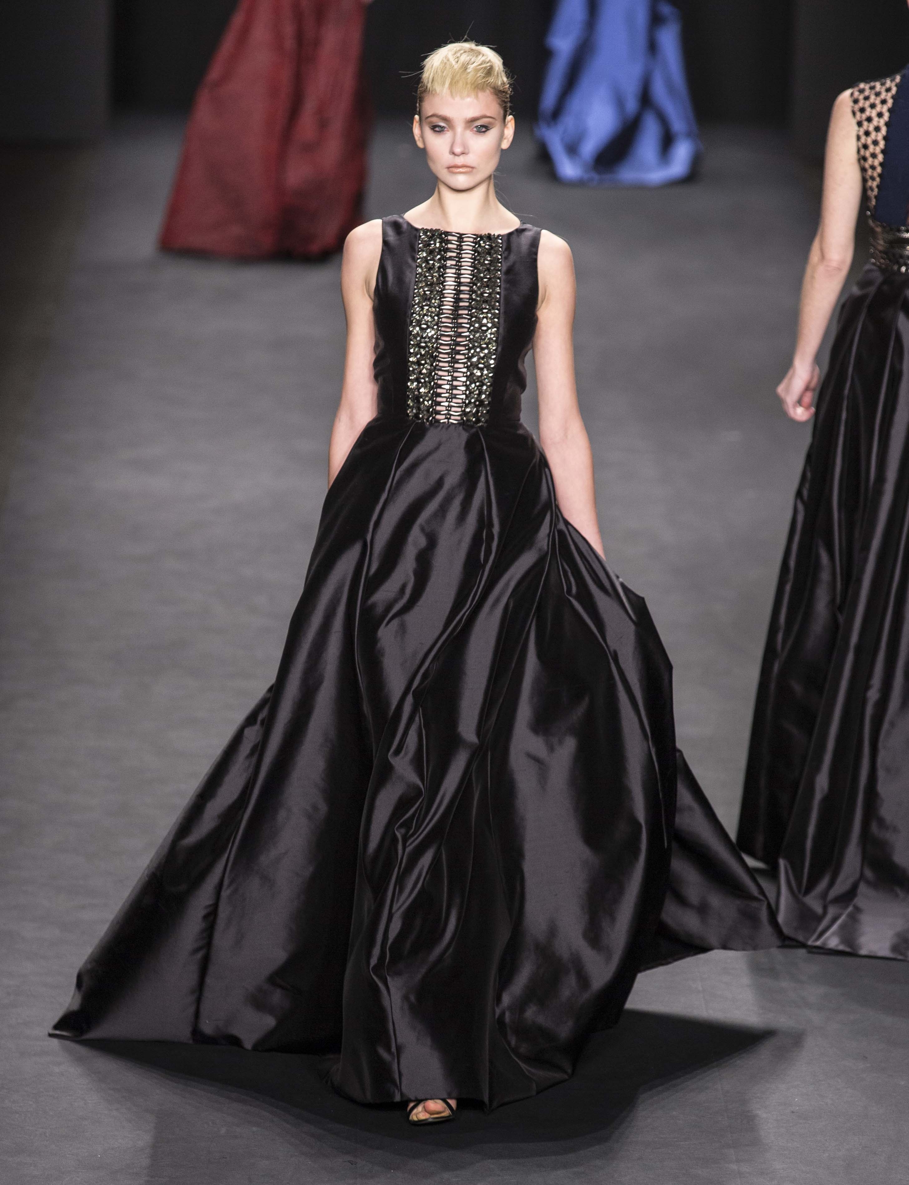 carmen marc valvo couture