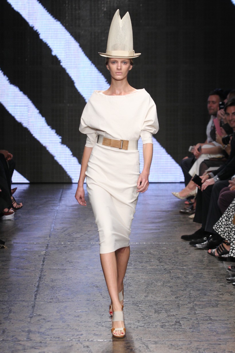 New York Fashion Week: Donna Karan Spring/Summer 2015