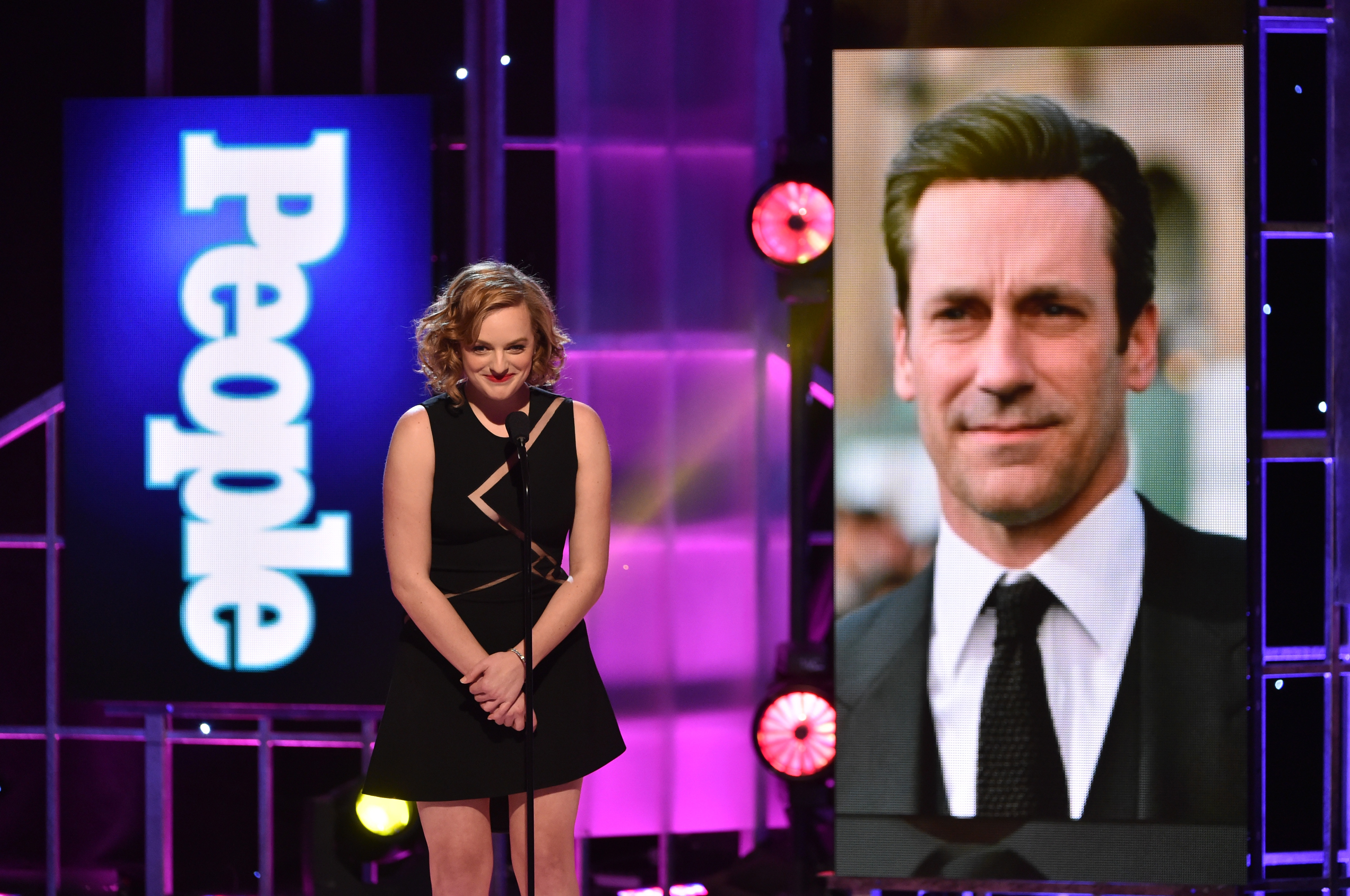 People Magazine Awards Well Played: Elisabeth Moss in David Koma