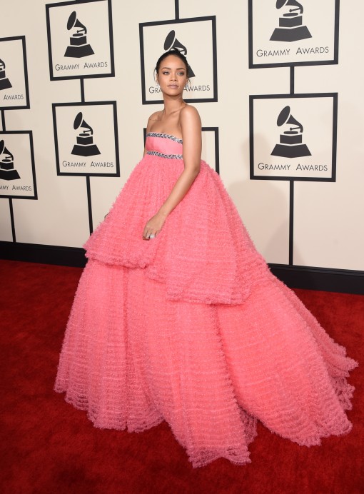 Grammys Fug or Fab Carpet: Rihanna in Giambattista Valli
