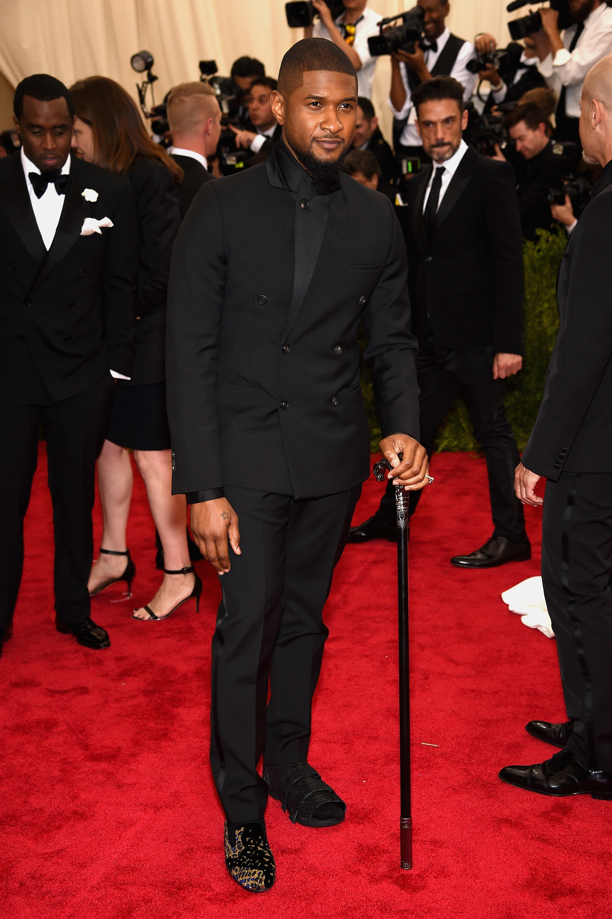 usher met gala met ball 2015
