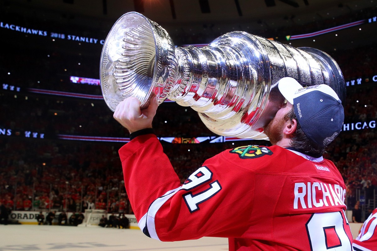 Well Played, Jubilant Men In Beards: Tampa Bay Wins the Stanley Cup. Again.  - Go Fug Yourself