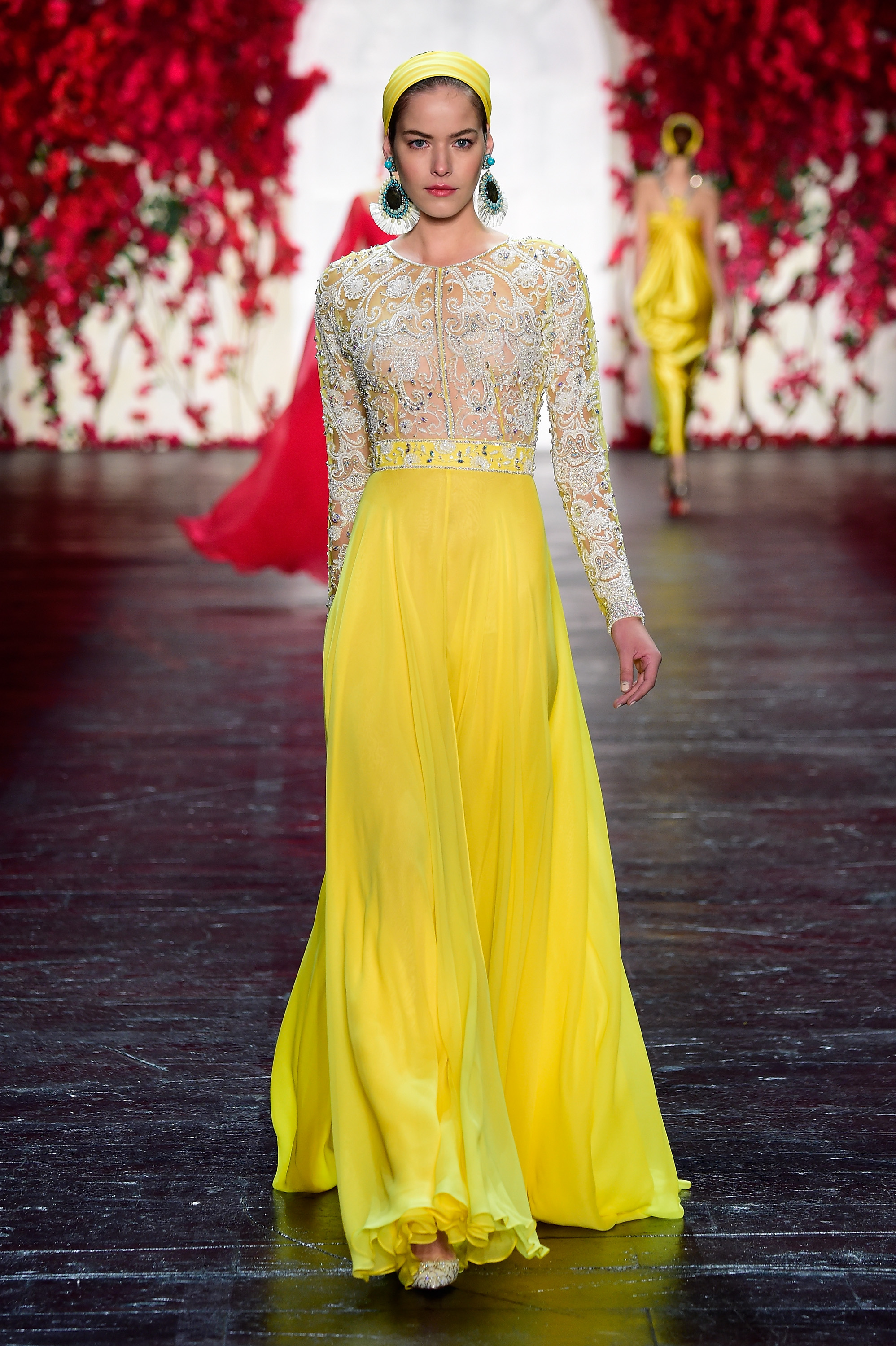 Naeem Khan: S/S 2016 Runway at New York Fashion Week