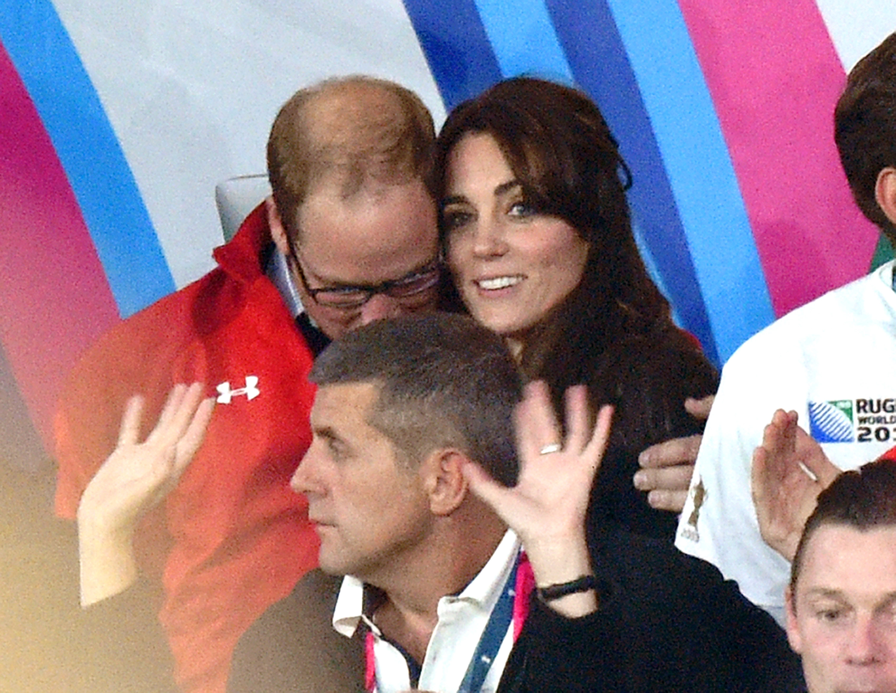 William-Kate-Hugs