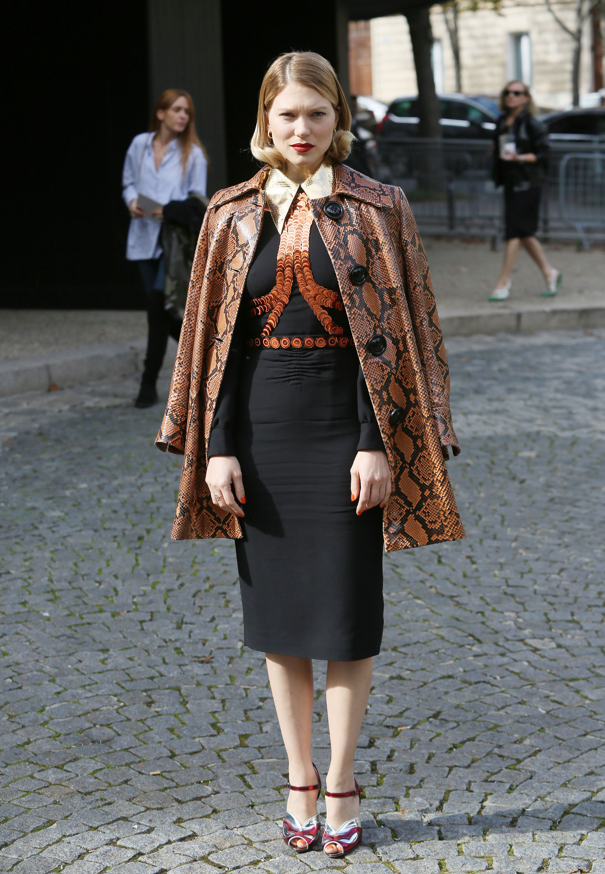 Lea Seydoux miu mii show paris fashion week