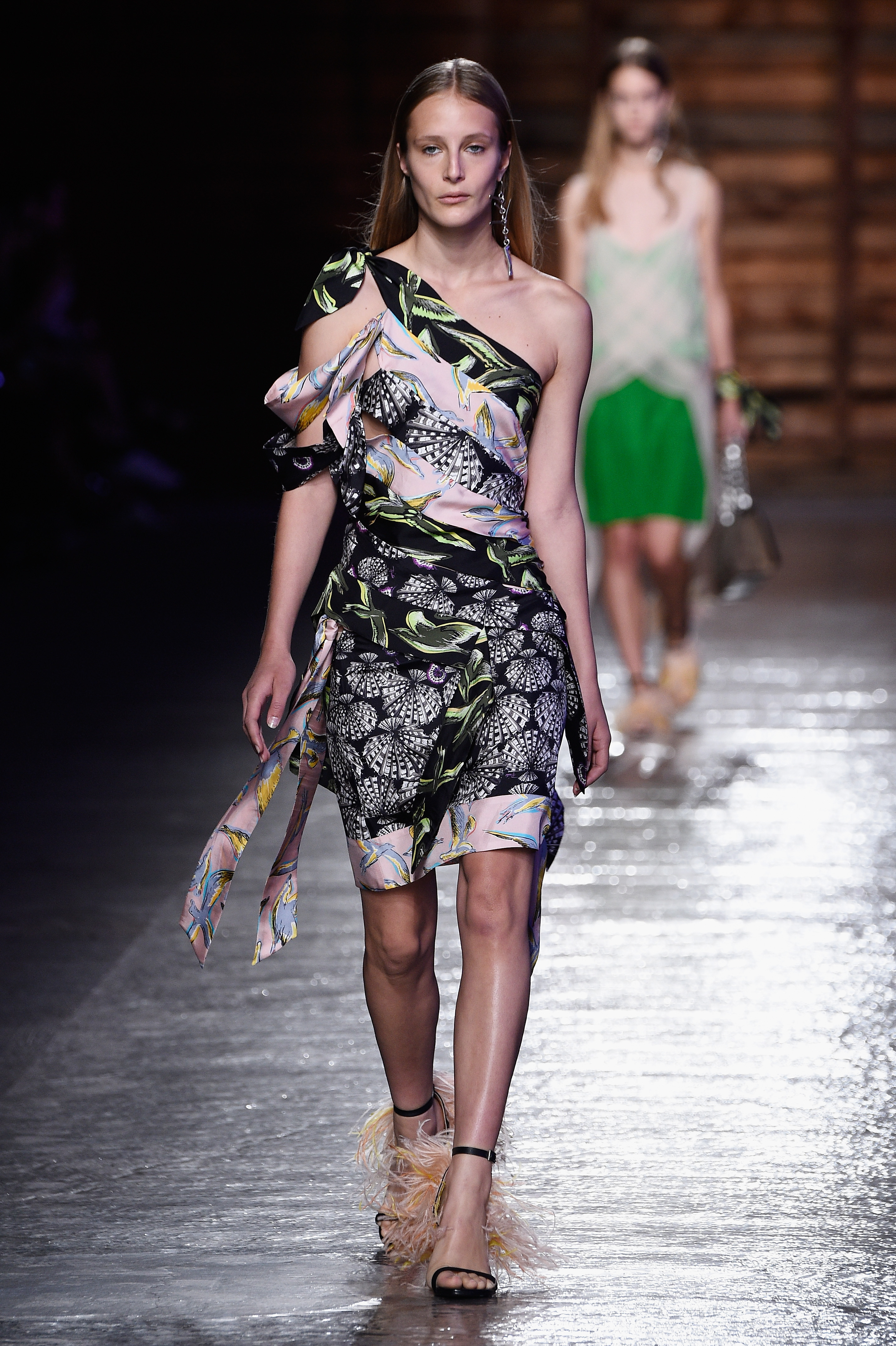 Milan Fashion Week: Emilio Pucci S/S 2016 Runway