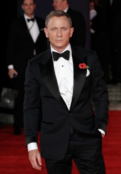 Your Afternoon Man-Chat: Daniel Craig and The James Bonds - Go Fug Yourself