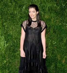 CFDAs Fug Carpet: Lorde in Givenchy
