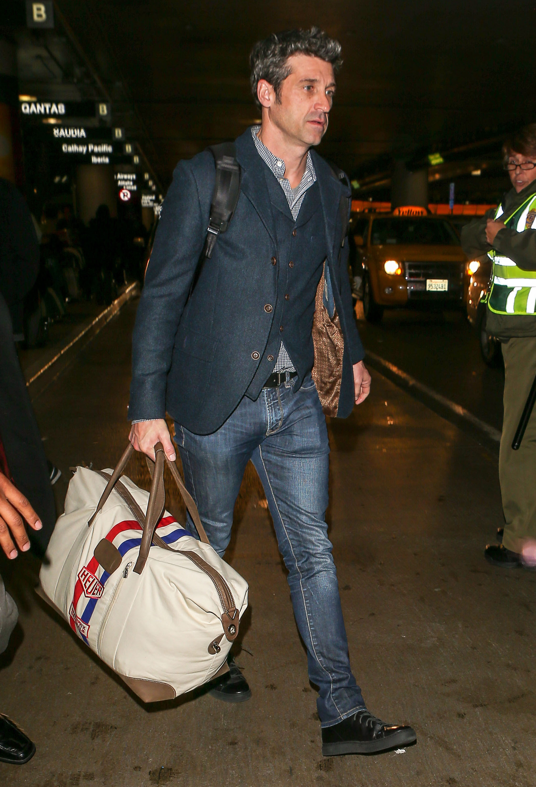Fugs and Fabs: Celebs Wearing Stuff at the Airport