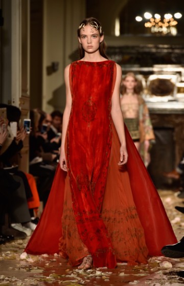 Valentino's Spring/Summer Haute Couture Show in Paris - Go Fug Yourself