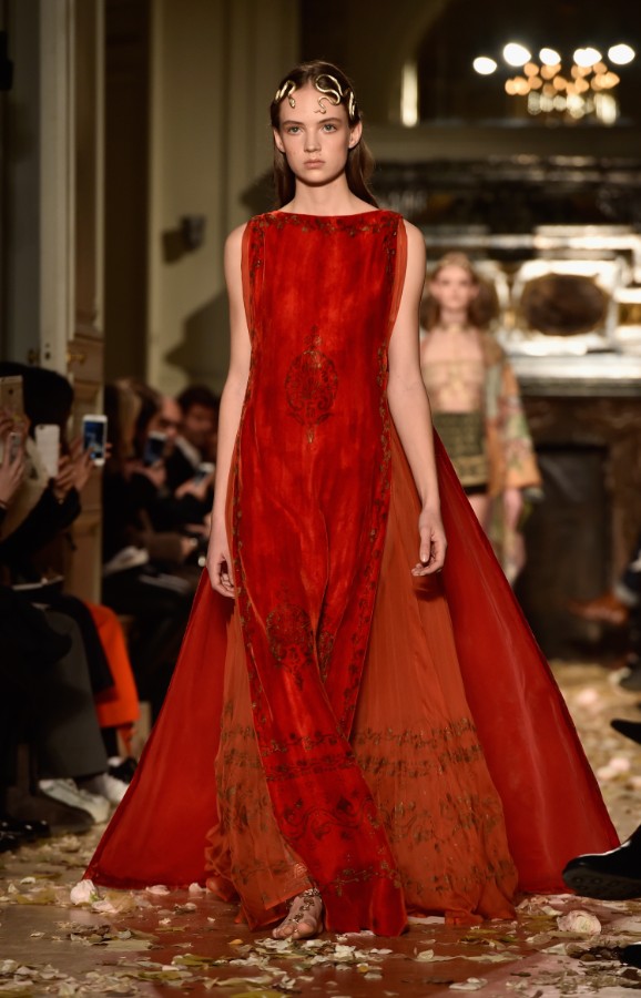 Valentino's Spring/Summer Haute Couture Show in Paris Go Fug Yourself
