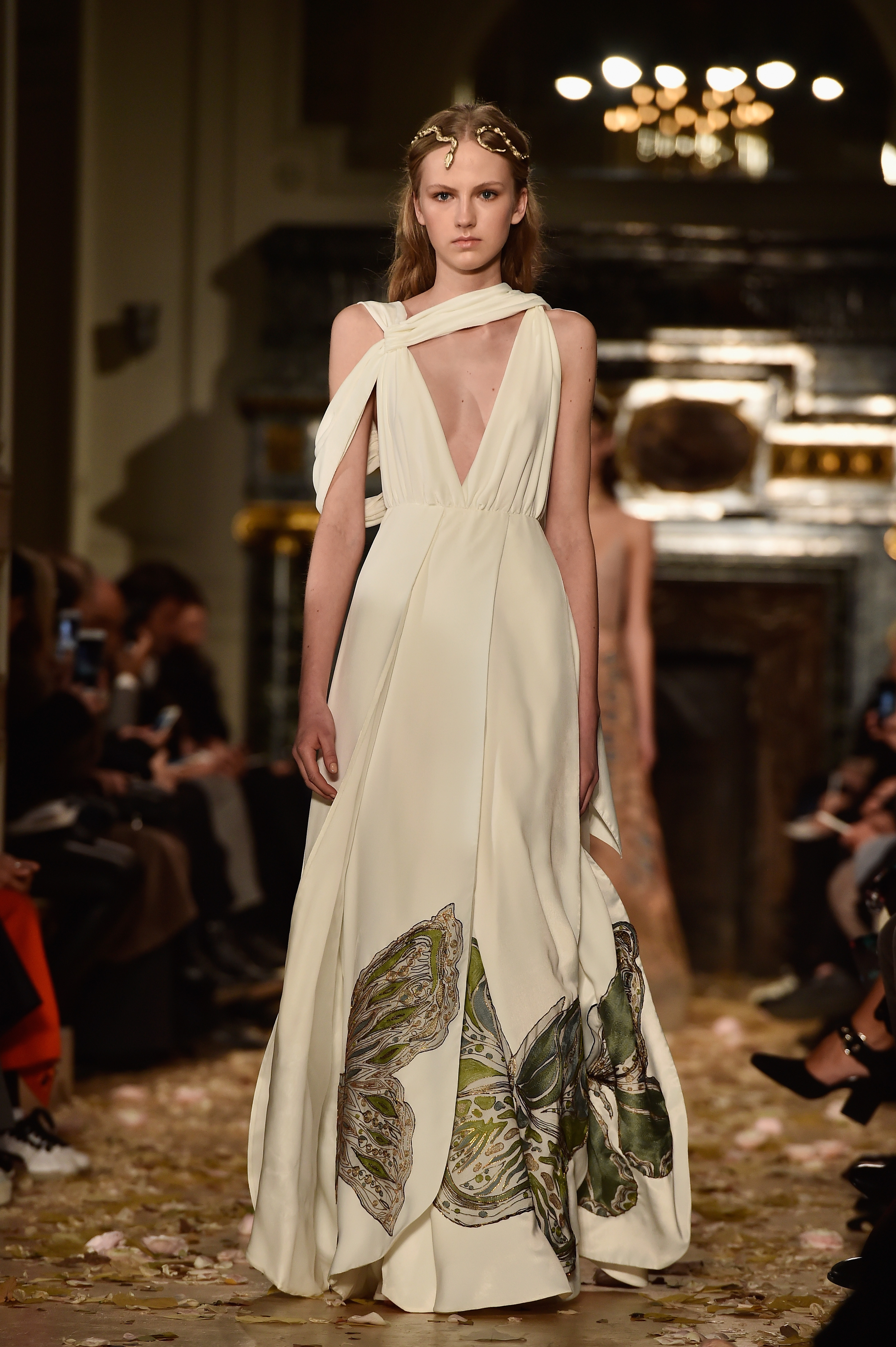 Haute Couture Week: Valentino S/S 2016