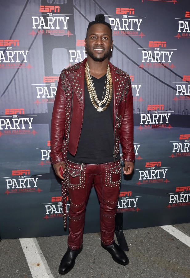 antonio brown dressed up - Espn Party Arrivals Fit:Maternity tone:Black Alex Evenings Women's Rosette-Trim Sports