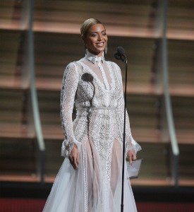 Grammy Awards Fug Carpet: Beyonce in Inbal Dror