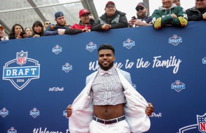 The 2022 NFL Draft Was Saucy This Year. Literally. - Go Fug Yourself