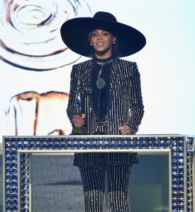 CFDA Awards Dramatically Played: Beyonce in Givenchy