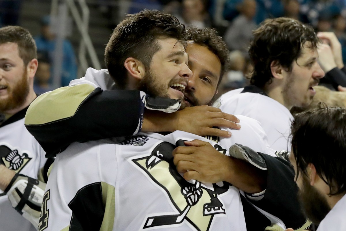 Well Played, Jubilant Men In Beards: The Pittsburgh Penguins Win the Stanley  Cup - Go Fug Yourself