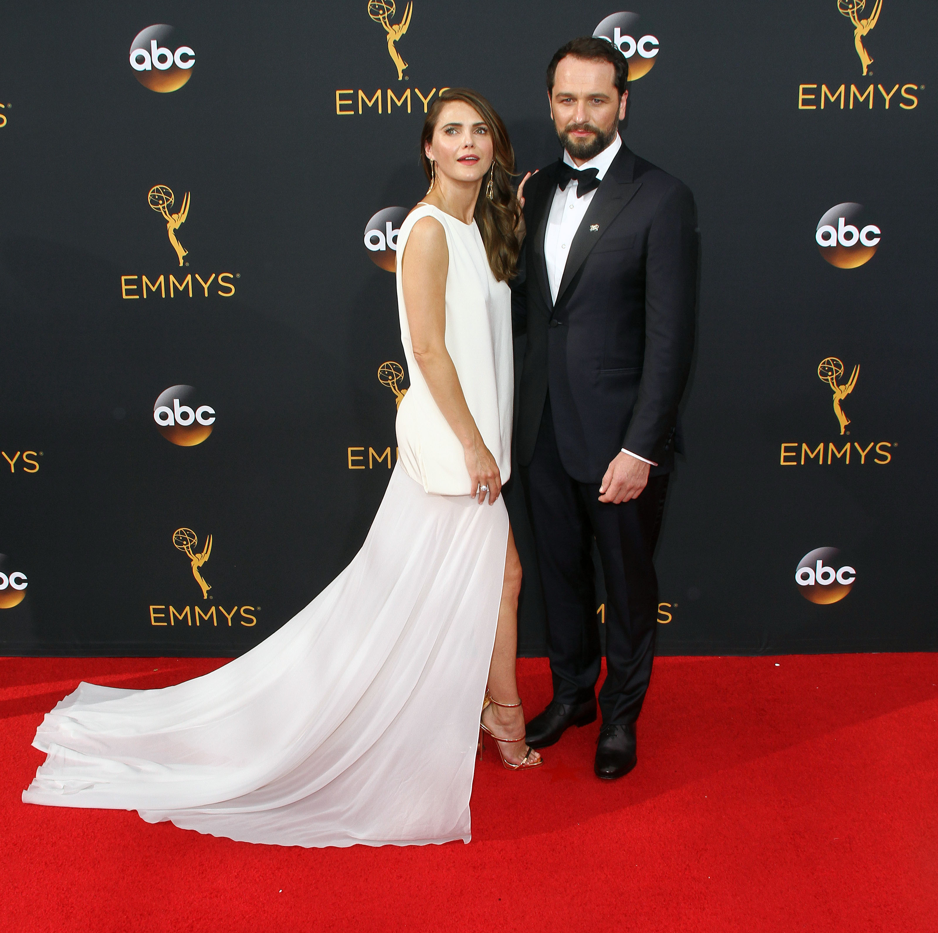 Emmys Fug Carpet: Keri Russell in Stephane Rolland