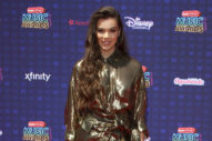 Hailee Steinfeld Won the Red Carpet at the Disney Radio Music Awards, Which I Guess Is a Thing