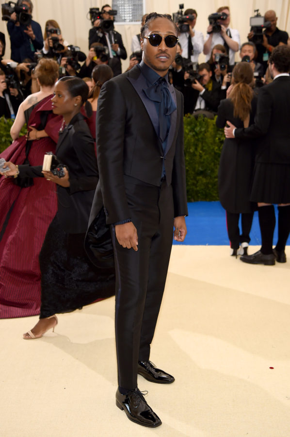 Jaden Smith Walks Met Gala 2017 Red Carpet With Fistful of His Own