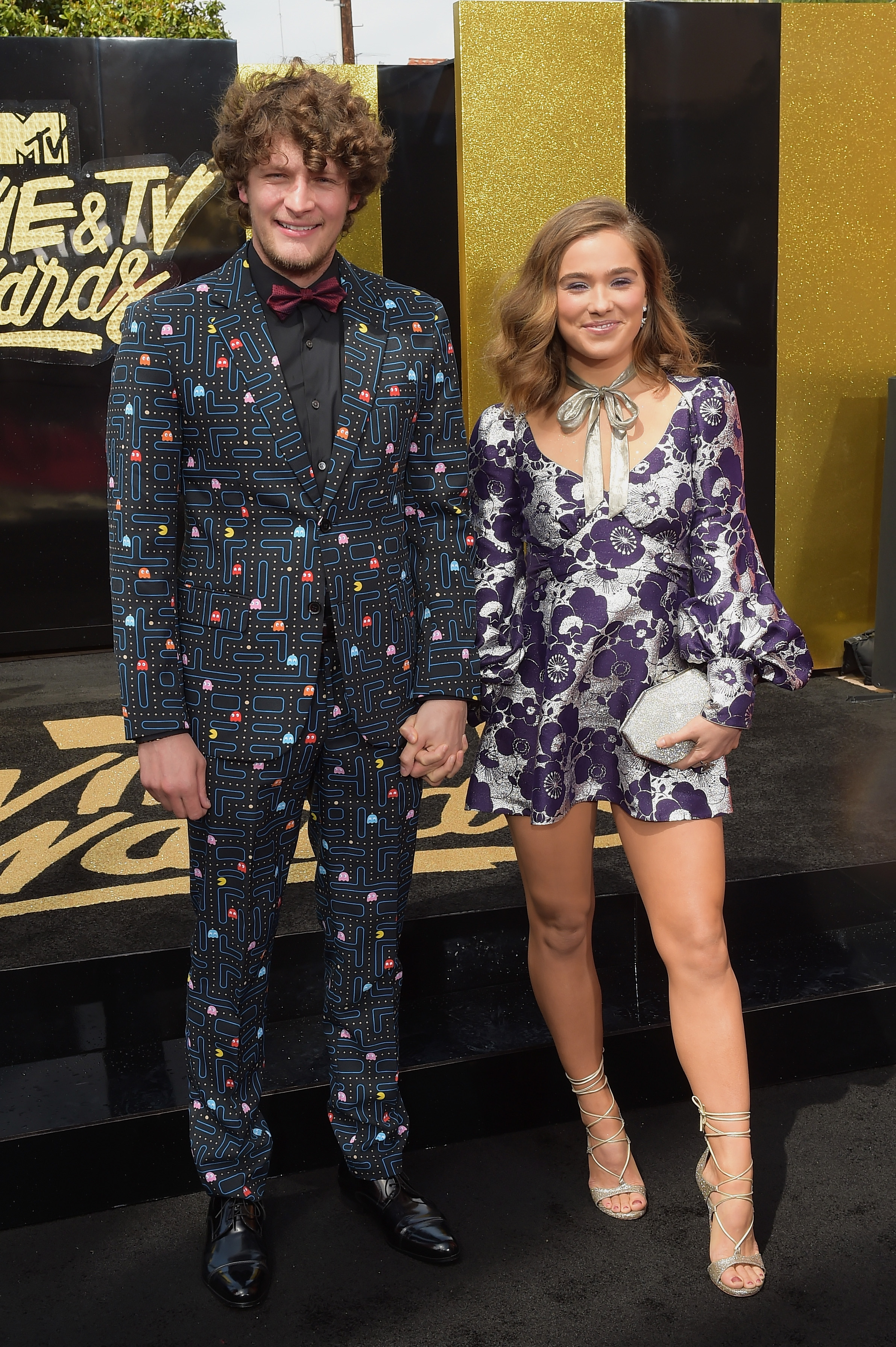 Brett Dier Wears a Pac Man Suit to the MTV Movie Awards - Go Fug Yourself2382 x 3580