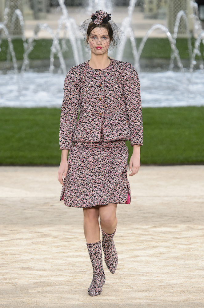 Haute Couture Week: Chanel Spring/Summer 2016 - Go Fug Yourself