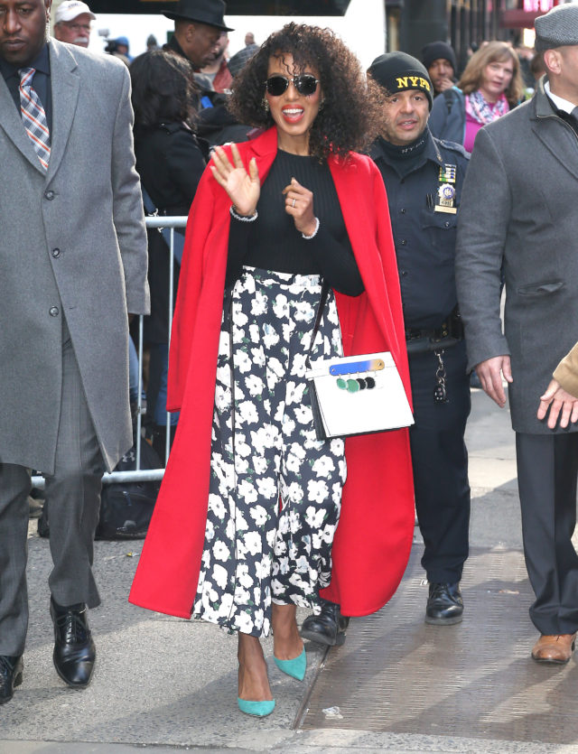 Kerry Washington at Good Morning America in a Pair of Floral Trousers