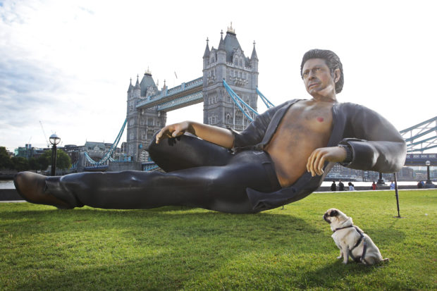 25ft statue of Jeff Goldblum's torso, London