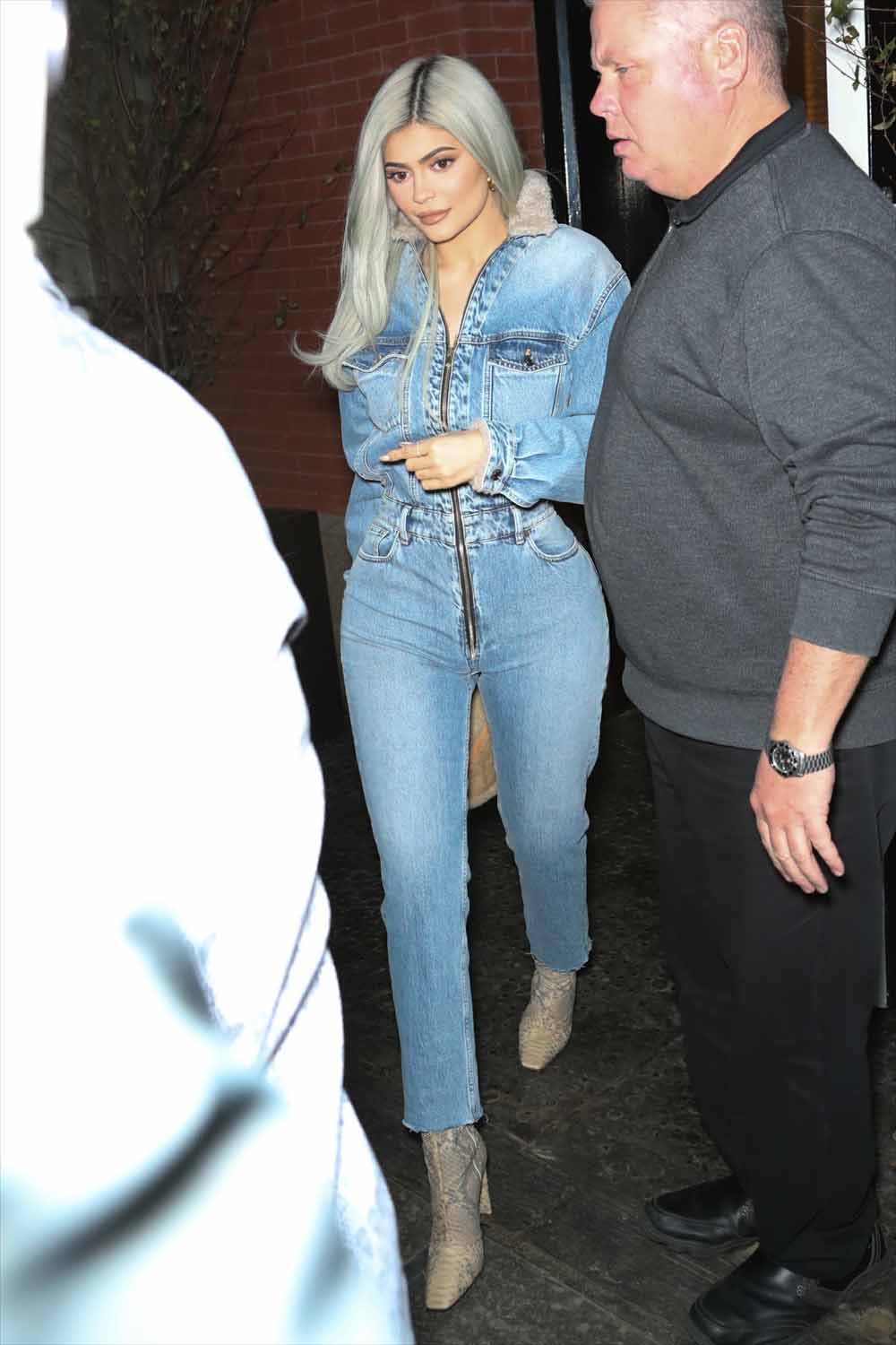 Kylie Jenner Wears a Thing - Go Fug Yourself