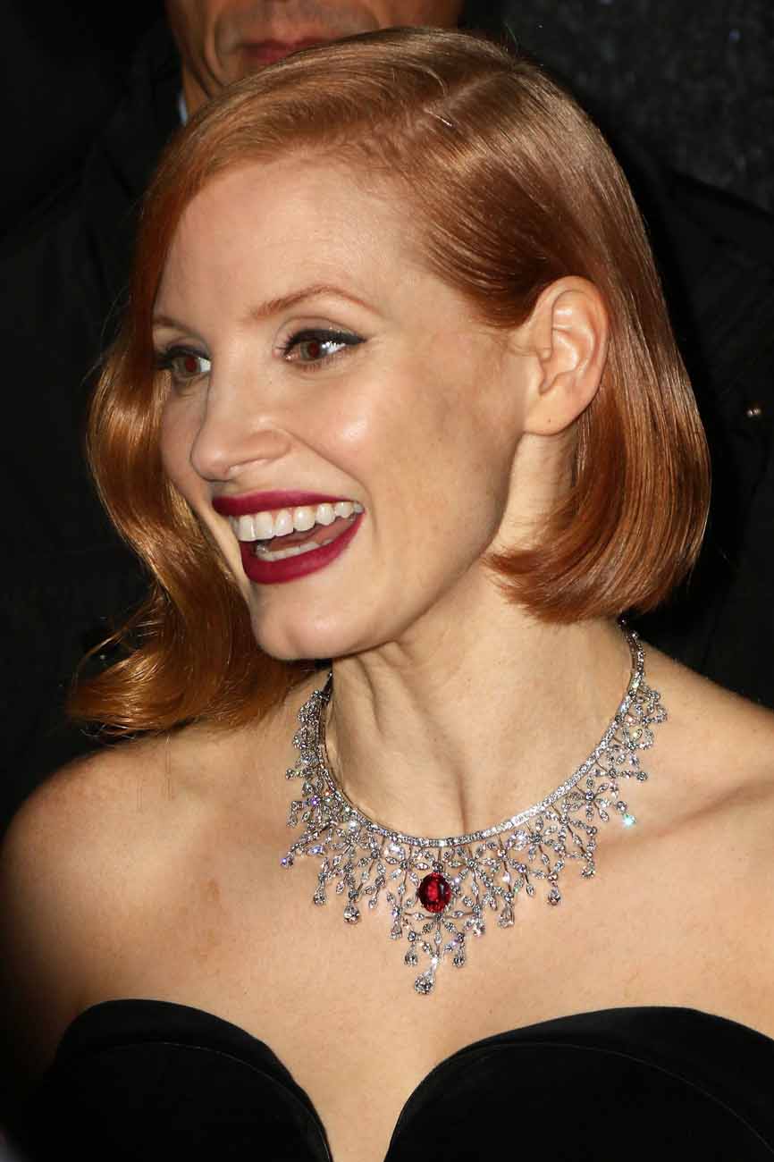 Jessica Chastain Brings Out Some Majestic Jewels - Go Fug Yourself