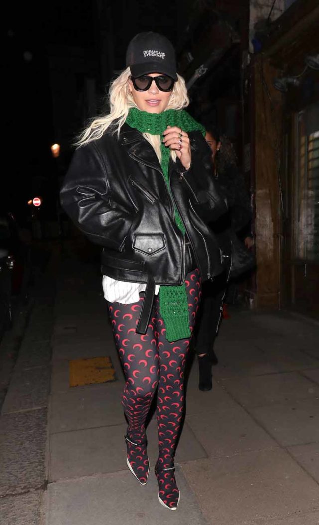 Rita Ora Wearing Tights As Pants, I Think. Maybe. Probably. - Go Fug ...