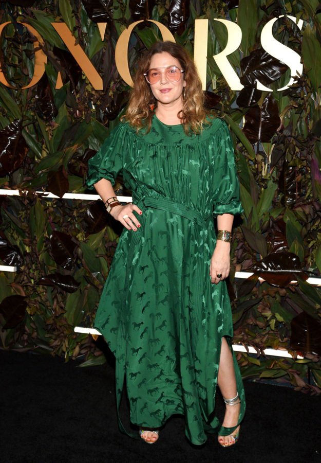 drew barrymore green dress in Stella McCartney - Wwd Honors drew barrymore 2007