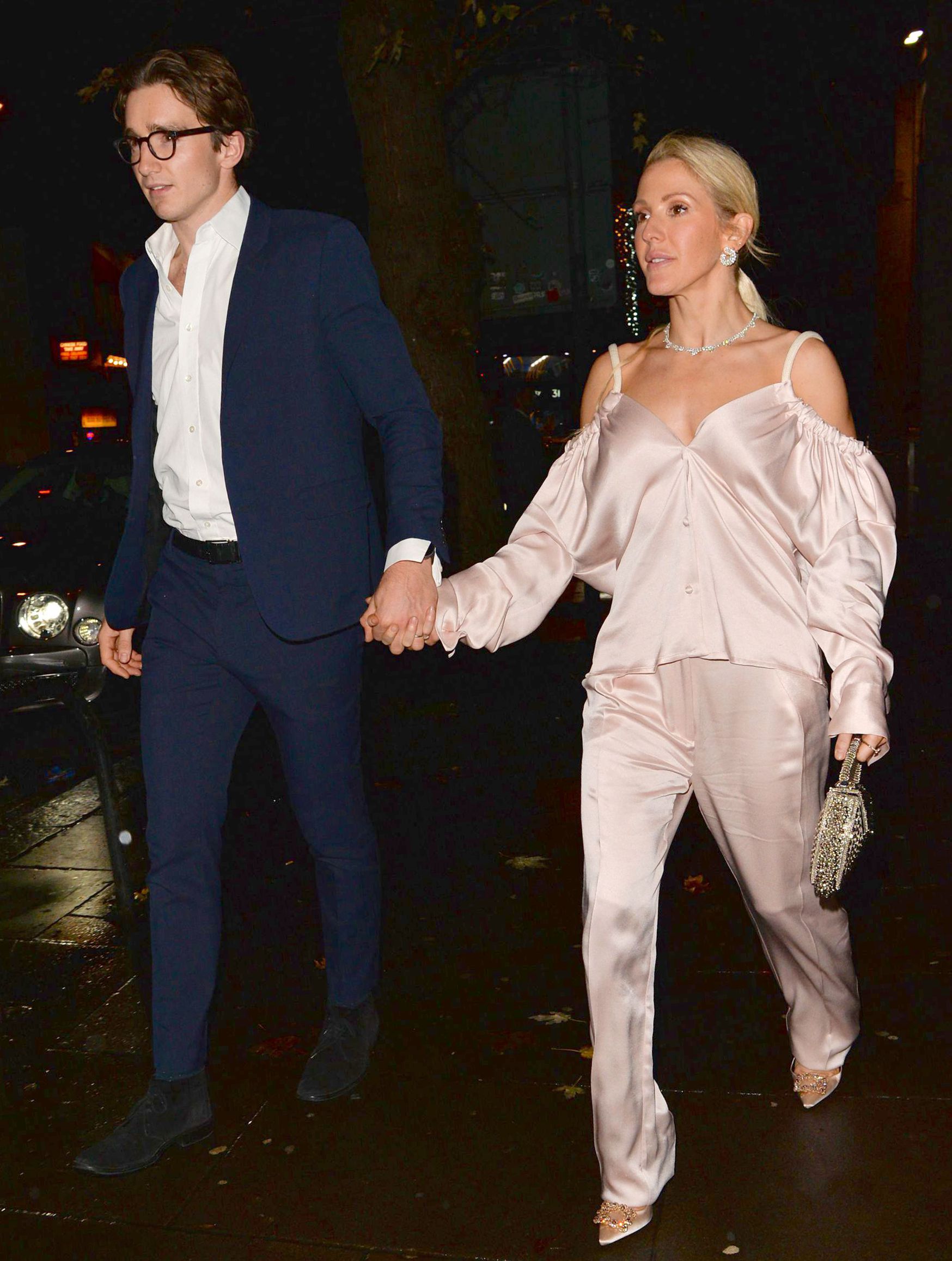 Ellie Goulding’s Formal Pajamas Are Intriguing - Go Fug Yourself