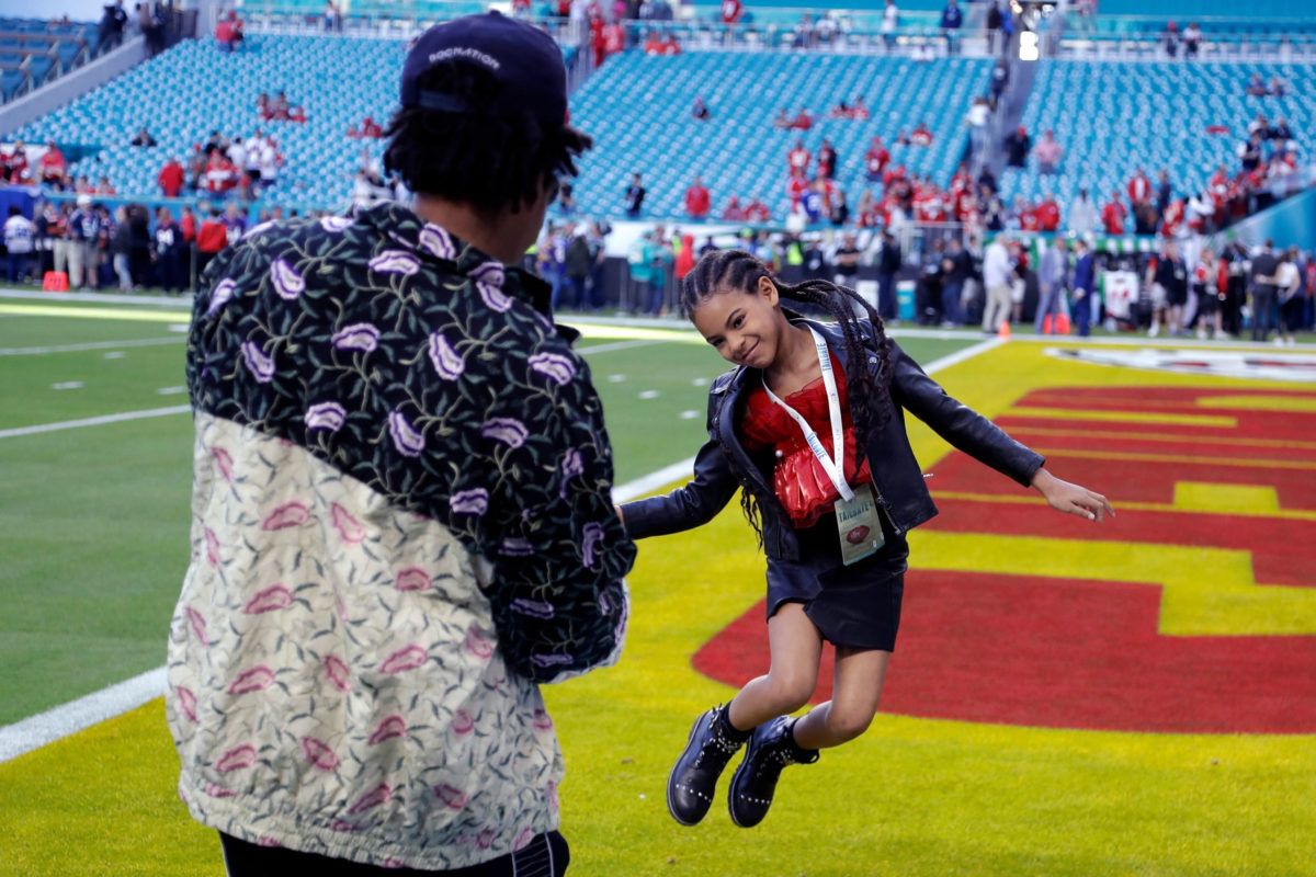 Olivia Culpo - Super Bowl - 8