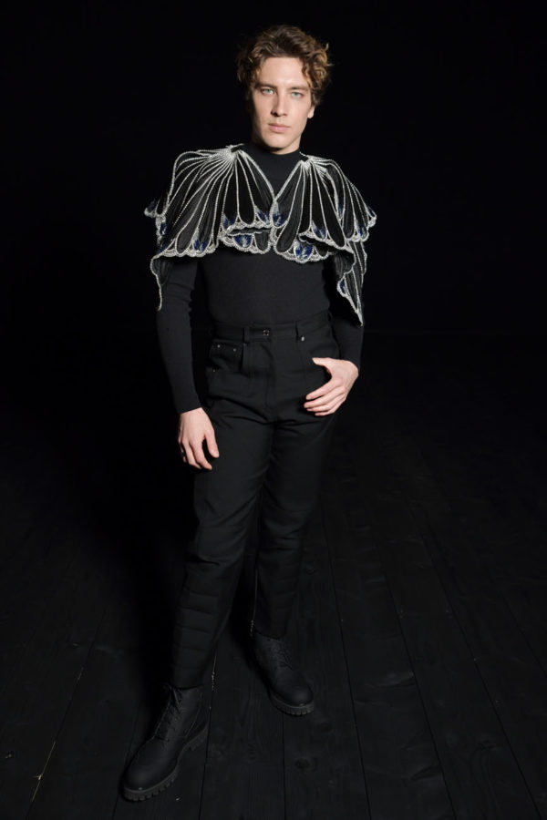 Cody Fern in LV - Louis Vuitton Show - 10