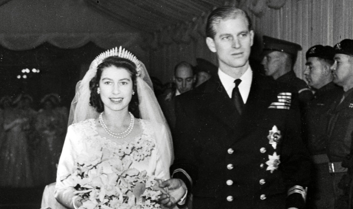 Royal Wedding Rewind: (Then) Princess Elizabeth and Lieutenant Philip ...