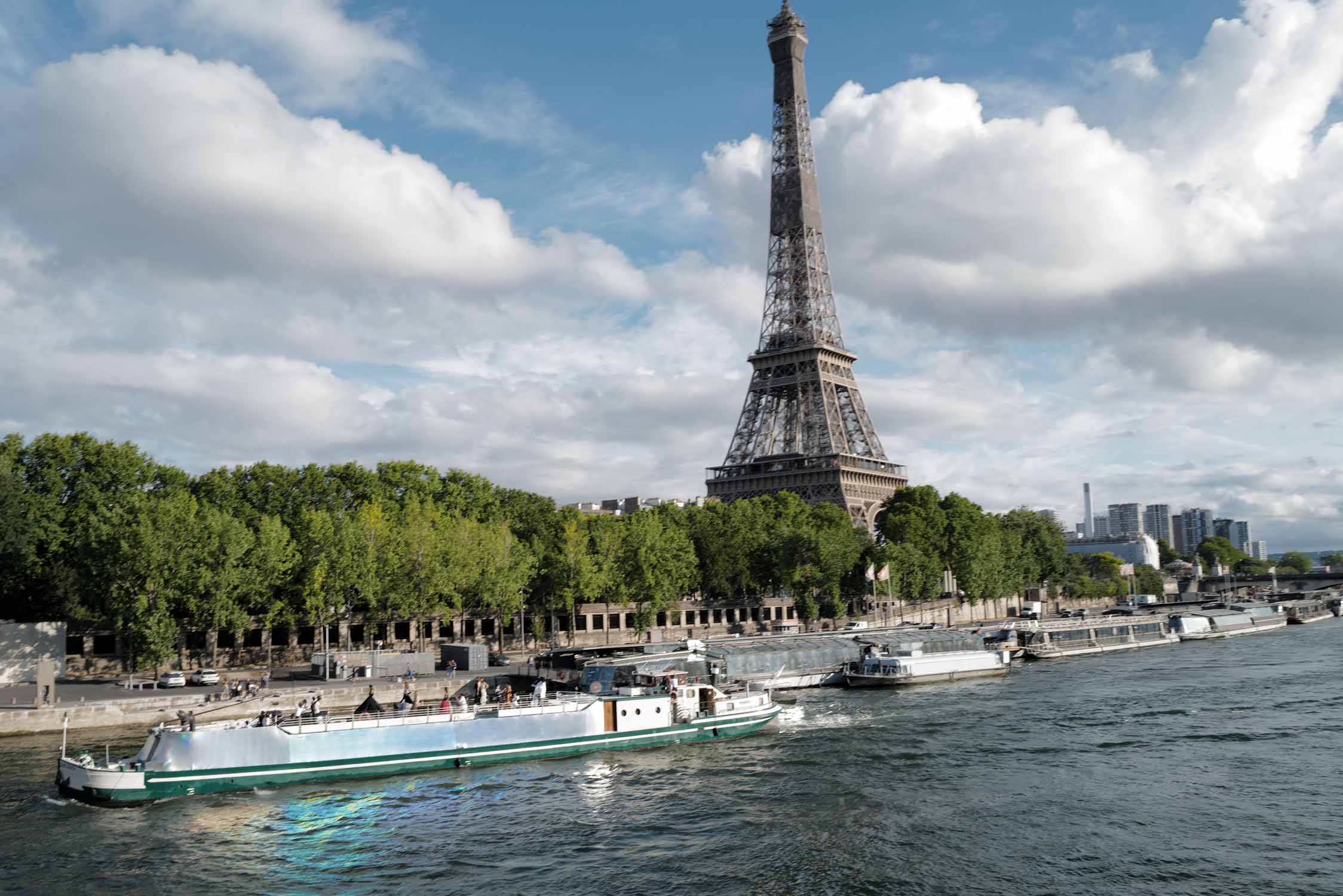 Balmain Threw a Fashion Party on the Seine - Go Fug Yourself Go Fug ...