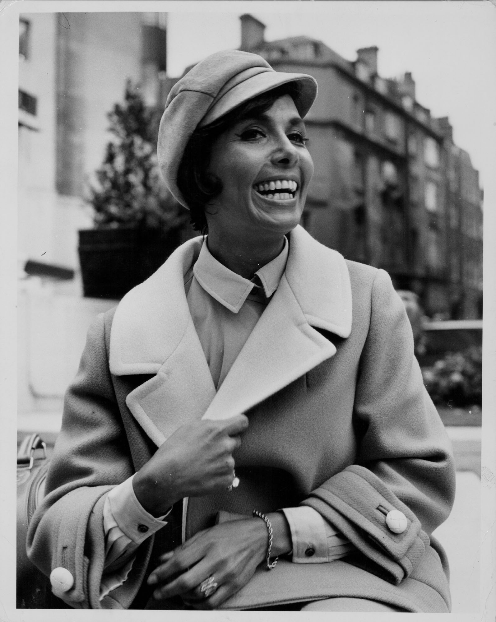 On This Date In 1964, Lena Horne Looked Very Cute in London - Go Fug ...